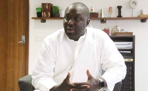 Abdou Karim Fofana fuit le débat sur la spéculation foncière au Camp Leclerc: « Je n’ai aucune explication » Abdou Karim Fofana fuit le débat sur la spéculation foncière au Camp Leclerc: « Je n’ai aucune explication »