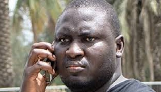 Guéguerre en frères libéraux : Toussaint Manga insulte copieusement la mère d’Abdoulaye Nguer… Guéguerre en frères libéraux : Toussaint Manga insulte copieusement la mère d’Abdoulaye Nguer…