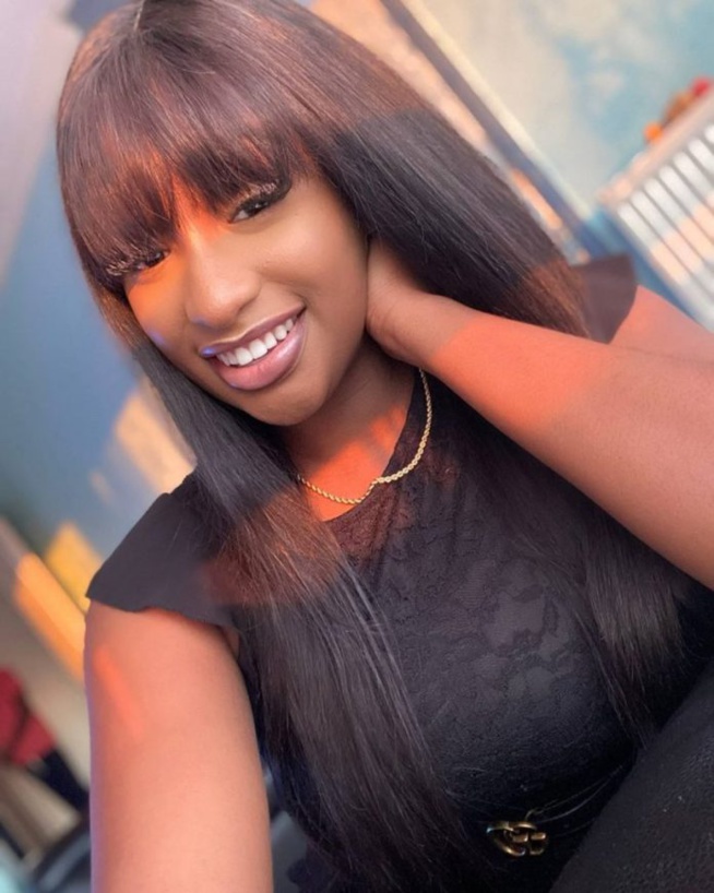 Les faux-cils rouges très osés de Fatou Mbaye, la femme de Kara Mbodj