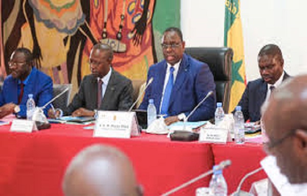 Conseil des ministres : le communiqué issu de la rencontre du 24 juin 2020 Conseil des ministres : le communiqué issu de la rencontre du 24 juin 2020