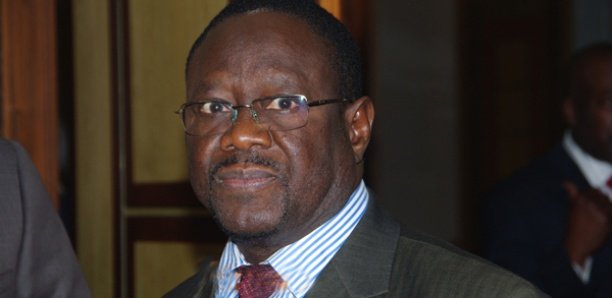 Urgent- Covid-19 : Les 2 épouses du ministre Mbaye Ndiaye testées positives refusent de quitter la maison pour… Urgent- Covid-19 : Les 2 épouses du ministre Mbaye Ndiaye testées positives refusent de quitter la maison pour…