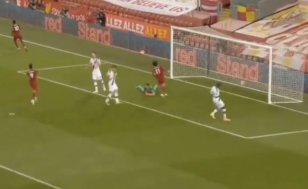 Liverpool Vs Crystal Palace : Regardez le but de Mané sur une superbe passe décisive de Salah Liverpool Vs Crystal Palace : Regardez le but de Mané sur une superbe passe décisive de Salah