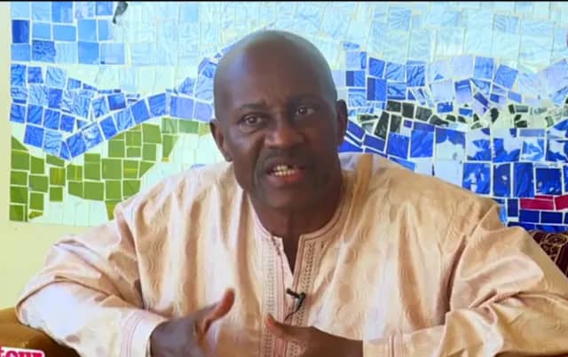A classer sans suite: les faiblesses d'un homme de tenue, sans retenue ! par M. Diop, ancien Officier de paix A classer sans suite: les faiblesses d'un homme de tenue, sans retenue ! par M. Diop, ancien Officier de paix