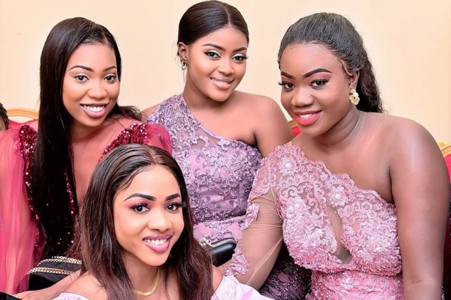 Admirez le Sagnsé de l’actrice Sonia Dia et L’animatrice Sophia Thiam au mariage de Ndeye Soxna Sonko Admirez le Sagnsé de l’actrice Sonia Dia et L’animatrice Sophia Thiam au mariage de Ndeye Soxna Sonko