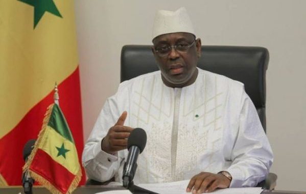 Macky Sall prévient : « le virus continuera de circuler durant les mois à venir »