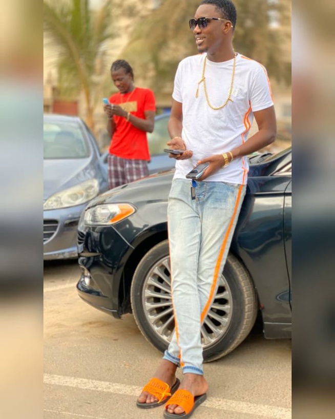 Wally Seck change de look. Regardez ! Wally Seck change de look. Regardez !