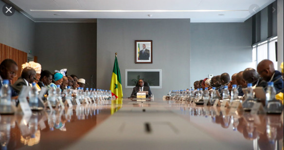 Pas de vacances gouvenementales 2020: Le Président Sall exige un fonctionnement adéquat des services de l’Etat Pas de vacances gouvenementales 2020: Le Président Sall exige un fonctionnement adéquat des services de l’Etat