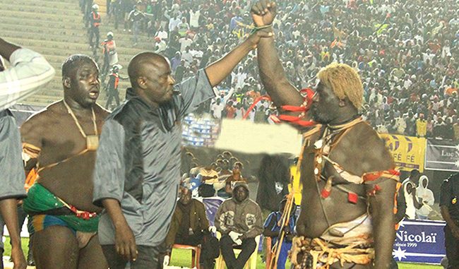 Officiel: Le combat Balla Gaye 2 – Gris Bordeaux ficelé par Gaston Mbengue Officiel: Le combat Balla Gaye 2 – Gris Bordeaux ficelé par Gaston Mbengue