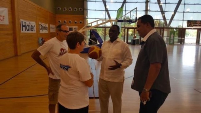 La vérité sur la quarantaine de Macky La vérité sur la quarantaine de Macky