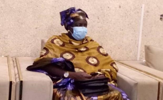 Mme Aminata Toure à Medina Baye pour presenter ses condoleances à l’imam Cheikh Tidiane Cisse