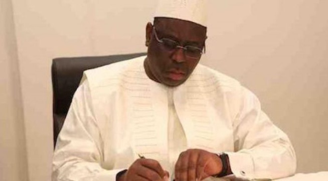 Pour sauver l’année scolaire :Macky prend une décision qui risque de ne pas plaire aux élèves Pour sauver l’année scolaire :Macky prend une décision qui risque de ne pas plaire aux élèves