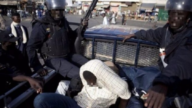 Dernière minute : 3 journalistes en garde à vue à la DIC Dernière minute : 3 journalistes en garde à vue à la DIC