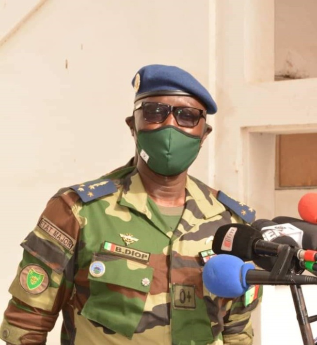 Non, la Covid-19 n'est pas au garde-à-vous! Le Général Birame Diop touché et... Non, la Covid-19 n'est pas au garde-à-vous! Le Général Birame Diop touché et...