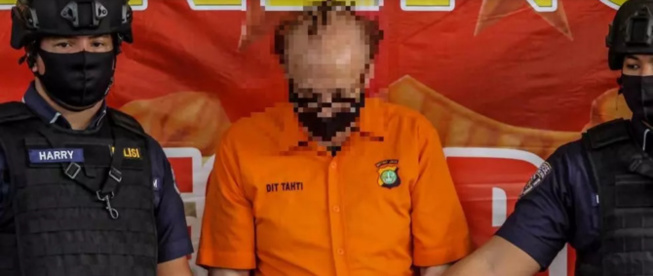 Abus sexuels sur plus de 300 mineurs: Un retraité français arrêté Abus sexuels sur plus de 300 mineurs: Un retraité français arrêté