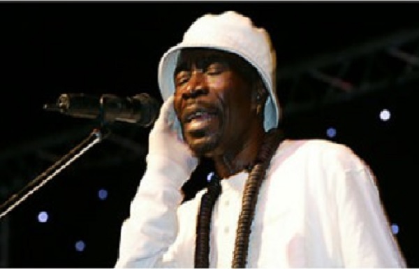 Soirée inoubliable de Borom « Diamonoy Twist »: Souleymane Faye se fait chiper argent, téléphones portables et papiers en un clin d’œil Soirée inoubliable de Borom « Diamonoy Twist »: Souleymane Faye se fait chiper argent, téléphones portables et papiers en un clin d’œil