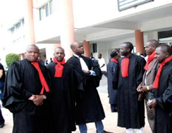 Justice : Le Sytjust décrète encore 72 heures de grève renouvelables à partir de ce lundi Justice : Le Sytjust décrète encore 72 heures de grève renouvelables à partir de ce lundi