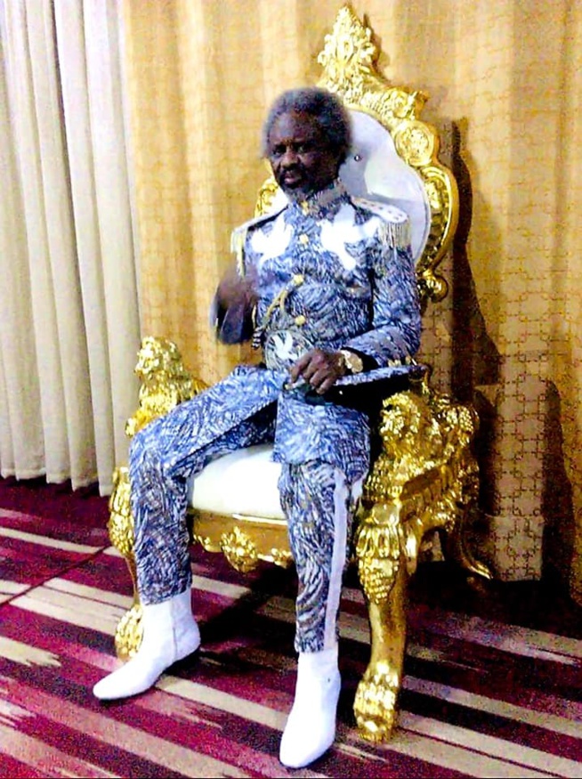 Ces photos de Serigne Modou Kara font le buzz sur le net Ces photos de Serigne Modou Kara font le buzz sur le net