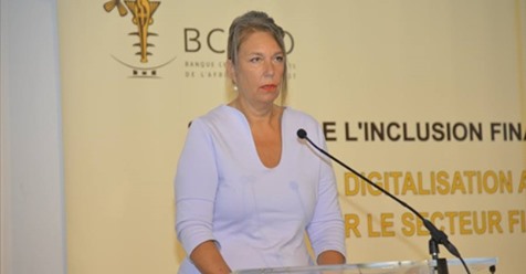 L’Ambassadrice de la Suisse au Sénégal dépasse les bornes et lance des propos racistes sur les Africains L’Ambassadrice de la Suisse au Sénégal dépasse les bornes et lance des propos racistes sur les Africains