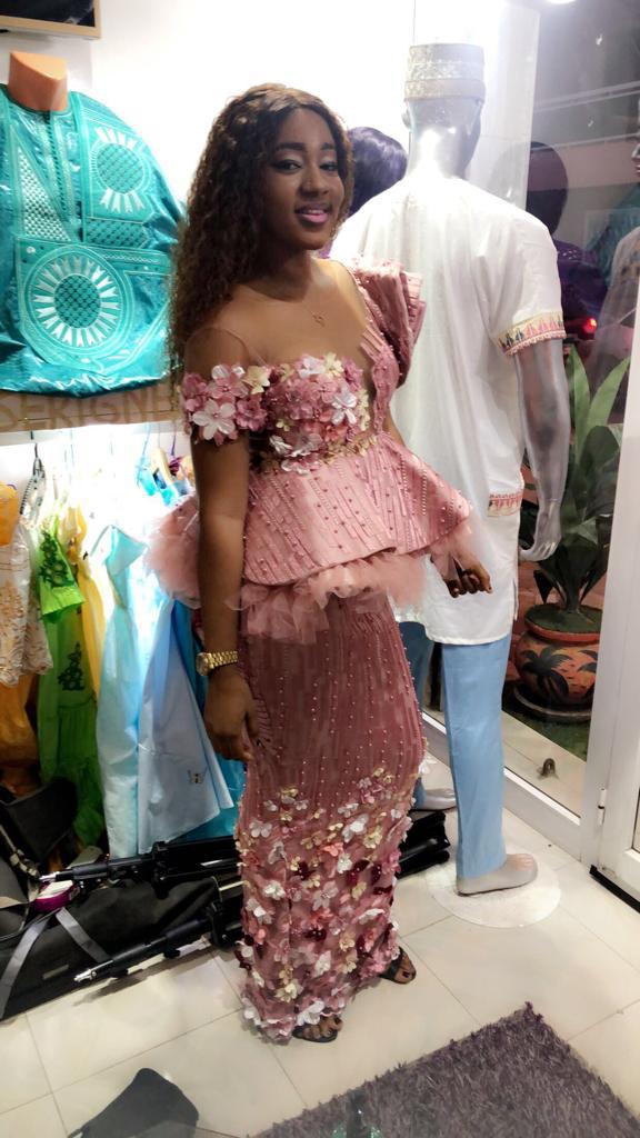 Mode Tabaski 2020: regardez les dernières tendances de Bamba création à Ouest foire Mode Tabaski 2020: regardez les dernières tendances de Bamba création à Ouest foire