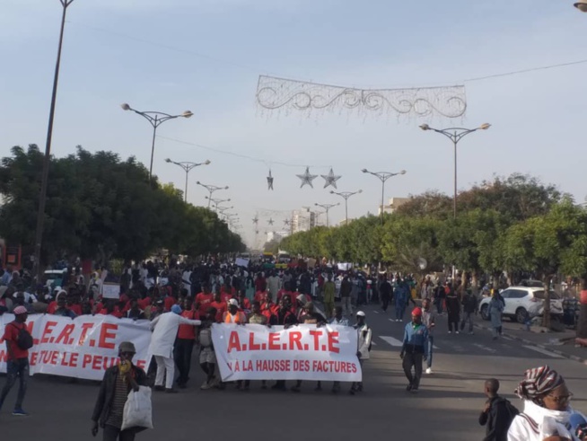 Marche vendredi : Aar li nu bokk», «Noo Lank» et «Doyna » s’activent ! Marche vendredi : Aar li nu bokk», «Noo Lank» et «Doyna » s’activent !