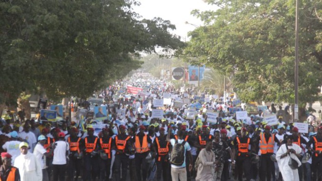 Place de la Nation: les images de la forte mobilisation de Ñoo lank