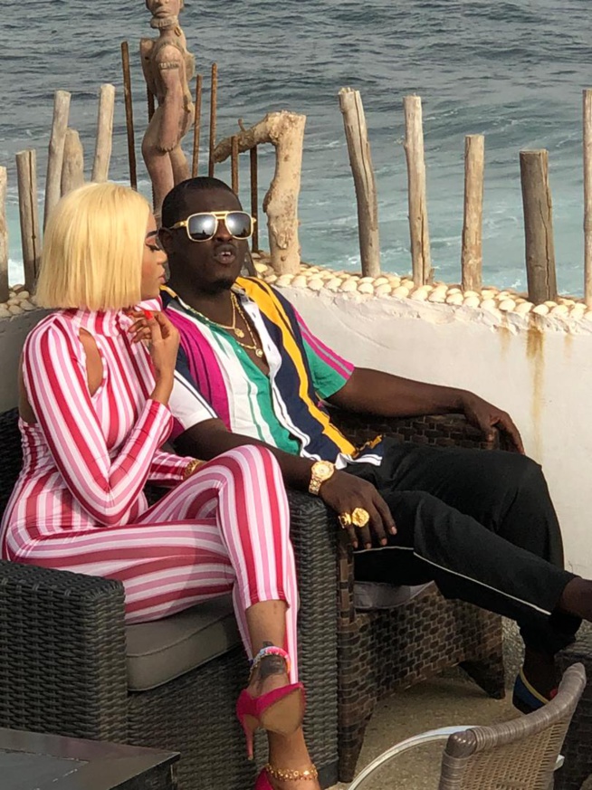 Papa Ndiaye Thiou-Lii Nekh Neu Clip officiel
