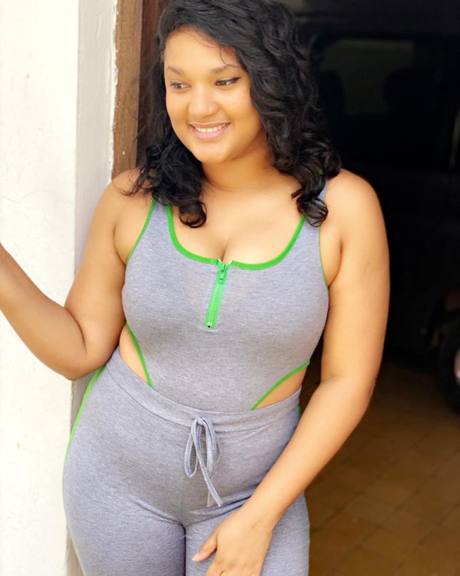 Les nouvelles clichés d’Eva, l’actrice dévoile ses formes généreuses Les nouvelles clichés d’Eva, l’actrice dévoile ses formes généreuses