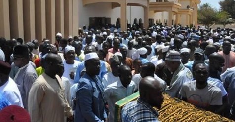 Dernière Minute : La Oumah islamique en deuil…Le Khalife De Médinatoul Salam Rappelé À Dieu Dernière Minute : La Oumah islamique en deuil…Le Khalife De Médinatoul Salam Rappelé À Dieu