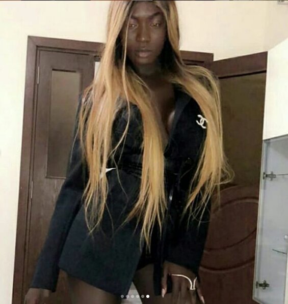 Ebene Diop nommé la nouvelle Kim Kardashian sénégalaise… réapparaît dans le clip de Dip Doundu Guiss Ebene Diop nommé la nouvelle Kim Kardashian sénégalaise… réapparaît dans le clip de Dip Doundu Guiss