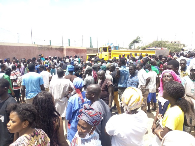 Horreur à Yoff: Un camion sans freins tue 3 personnes Horreur à Yoff: Un camion sans freins tue 3 personnes