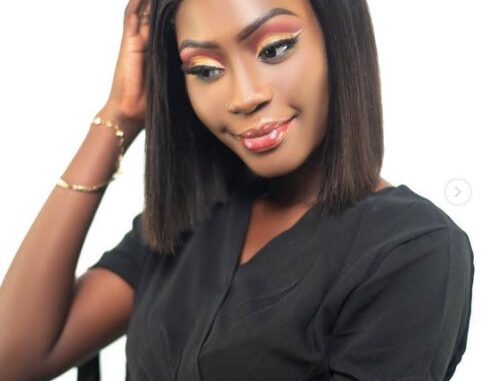 La chanteuse Dieyla Gueye Change De Look (Enfin) Et Montre Ses Atouts De Jongama « Mineur »