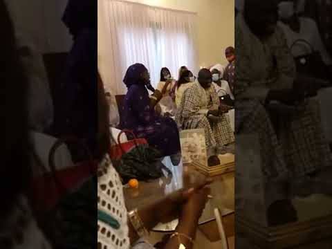 Exclusif- Mareme Faye Sall visiblement en pleine forme,se moquant de ses militants. Regardez