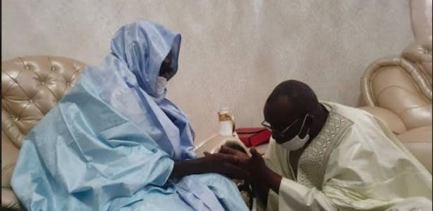 Moustapha Cissé Lo reçu par le Khalif des Mourides, le contenu de leur discussion dévoilé Moustapha Cissé Lo reçu par le Khalif des Mourides, le contenu de leur discussion dévoilé