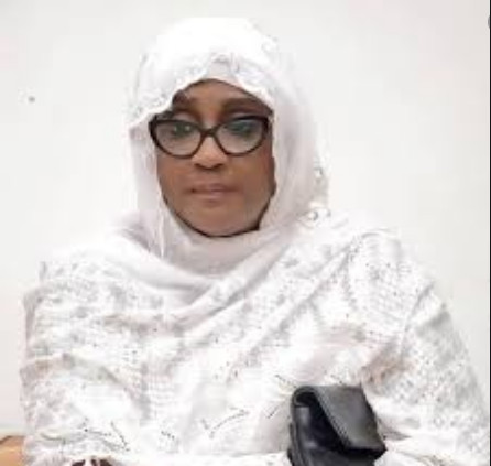 Mme Annette Seck Ndiaye, Directrice PNA: « La PNA peut commander un produit en urgence » Mme Annette Seck Ndiaye, Directrice PNA: « La PNA peut commander un produit en urgence »