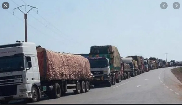 Camions et autres gros porteurs: Macky Sall invite au renforcement systématique des contrôles techniques