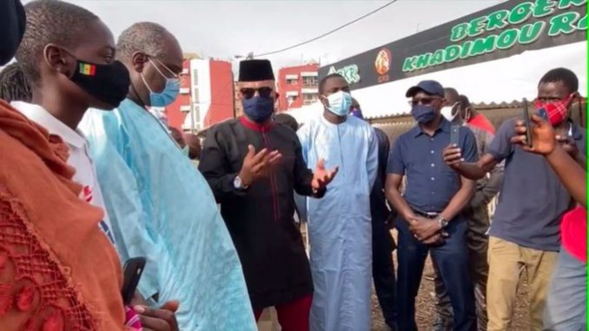 Tabaski : La Première Dame offre des moutons à El Hadj Diouf Tabaski : La Première Dame offre des moutons à El Hadj Diouf