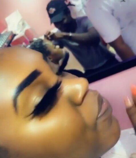 Tendances Tabaski – Les khef 3D « faux cils » de cette fille font le buzz sur les réseaux sociaux