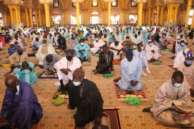Priére de la Tabaski, Massalikoul Djinane a bien respect" les mesures barrières du Covid19 Priére de la Tabaski, Massalikoul Djinane a bien respect" les mesures barrières du Covid19
