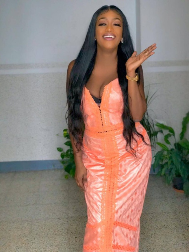 Tendance Mode Tabaski : L’ÉLÉGANCE de Lysa Podette Diop, Découvrez Ces 02 différentes « Sagnsé » Tendance Mode Tabaski : L’ÉLÉGANCE de Lysa Podette Diop, Découvrez Ces 02 différentes « Sagnsé »