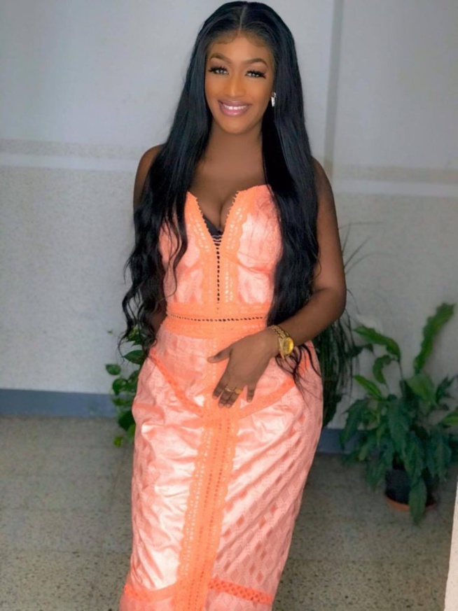 Tendance Mode Tabaski : L’ÉLÉGANCE de Lysa Podette Diop, Découvrez Ces 02 différentes « Sagnsé » Tendance Mode Tabaski : L’ÉLÉGANCE de Lysa Podette Diop, Découvrez Ces 02 différentes « Sagnsé »