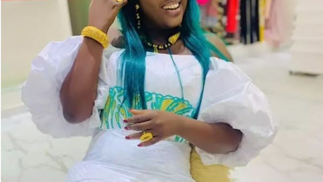 L’élégante Sabel Dieng, l’artiste adossée à ses valeurs… L’élégante Sabel Dieng, l’artiste adossée à ses valeurs…