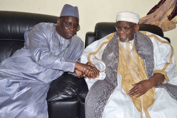Décèes des Khalifes de Médina Baye et de Mbeuleukhé.: Le Président Sall présente ses condoléances à la Ummah islamique Décèes des Khalifes de Médina Baye et de Mbeuleukhé.: Le Président Sall présente ses condoléances à la Ummah islamique