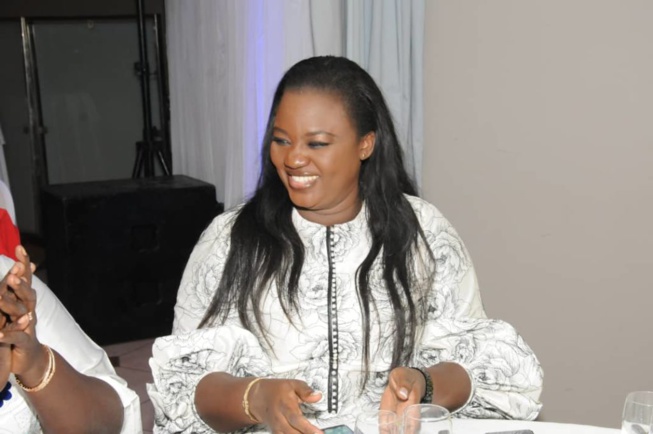 Fraichement mariée Yaye Fatou Diagne l’Ex de Ahmed Khalifa Niasse et Serigne Mboup s’affiche en mode « Diongoma, Tee Rafeet »