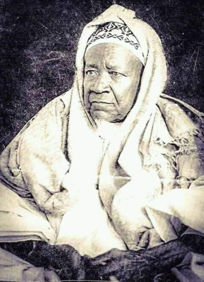 Souvenir: 06 août 1968 - 06 août 2020: Serigne Mouhamadou Falilou Mbacké fut rappelé à Dieu après 23 ans de règne Souvenir: 06 août 1968 - 06 août 2020: Serigne Mouhamadou Falilou Mbacké fut rappelé à Dieu après 23 ans de règne