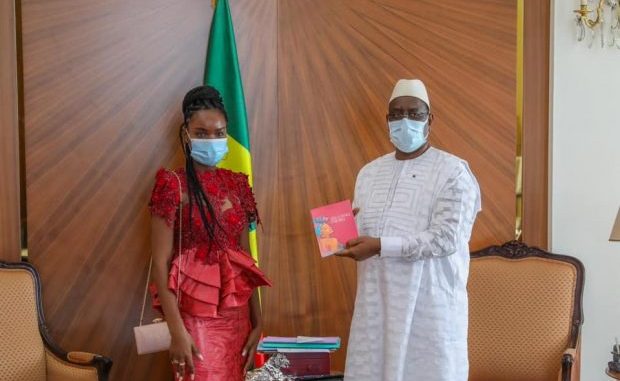 Audiences au Palais: Le Président Macky Sall a reçu Diaray Sow meilleure élève du Sénégal en 2018 et 2019 Audiences au Palais: Le Président Macky Sall a reçu Diaray Sow meilleure élève du Sénégal en 2018 et 2019