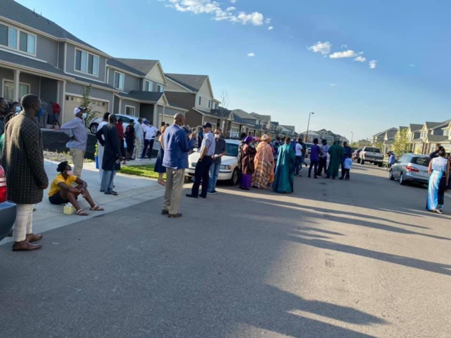 Le Président de l’Association des Sénégalais d’Amerique, Sadio Yaya Barry et le Trésorier Général, Mamadou Drame à Denver pour rendre hommage à Djiby Diol et sa famille