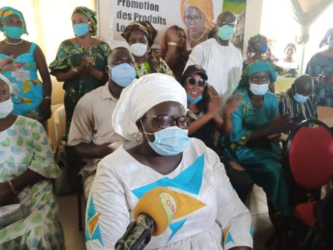 Bignona :Aminata Assome Diatta « déchire » les décrets de Aly Ngouille Ndiaye et mobolise ses troupes Bignona :Aminata Assome Diatta « déchire » les décrets de Aly Ngouille Ndiaye et mobolise ses troupes