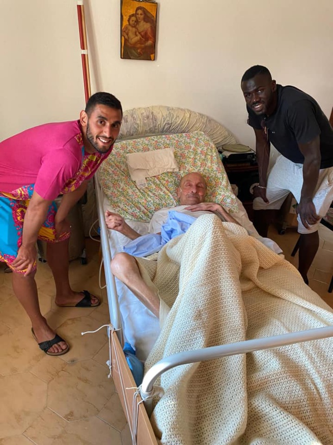 Naples: Kalidou Koulibaly et Faouzi Ghoulam ont réalisé la dernière volonté d’un malade