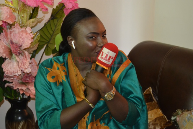 La tigresse de la Zik Fm , Lala Diop dans les locaux de Vipeoples.net La tigresse de la Zik Fm , Lala Diop dans les locaux de Vipeoples.net