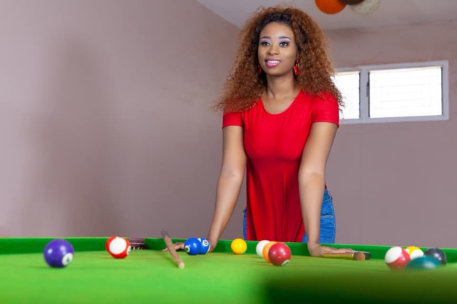 Spectacles et concerts annulés : Adiouza profite bien de ses vacances forcées Spectacles et concerts annulés : Adiouza profite bien de ses vacances forcées